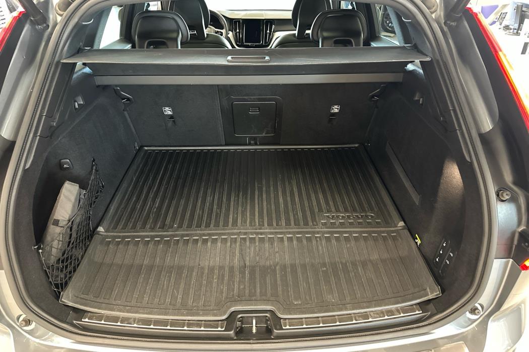 VOLVO XC60 2018