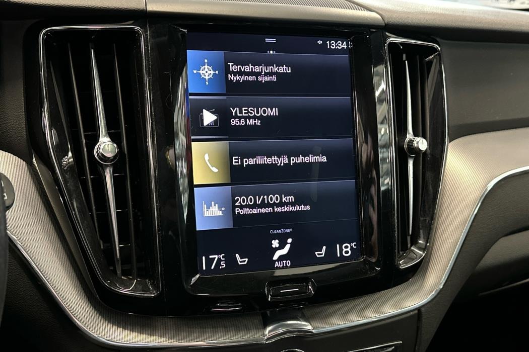 VOLVO XC60 2018