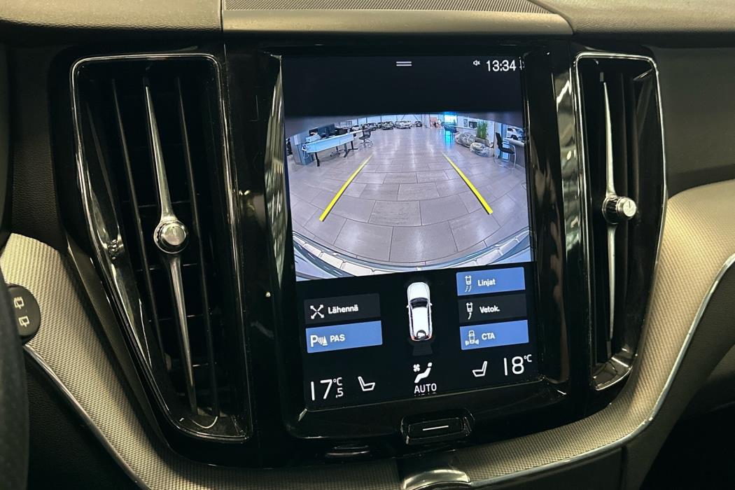 VOLVO XC60 2018