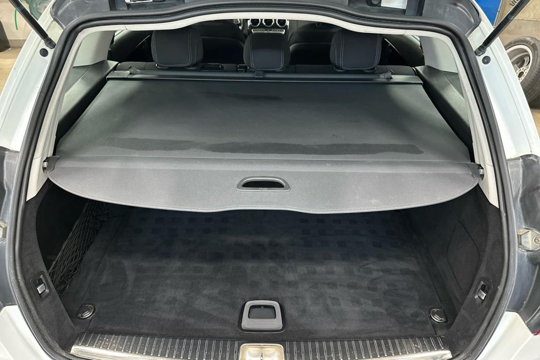 MERCEDES-BENZ C 2017