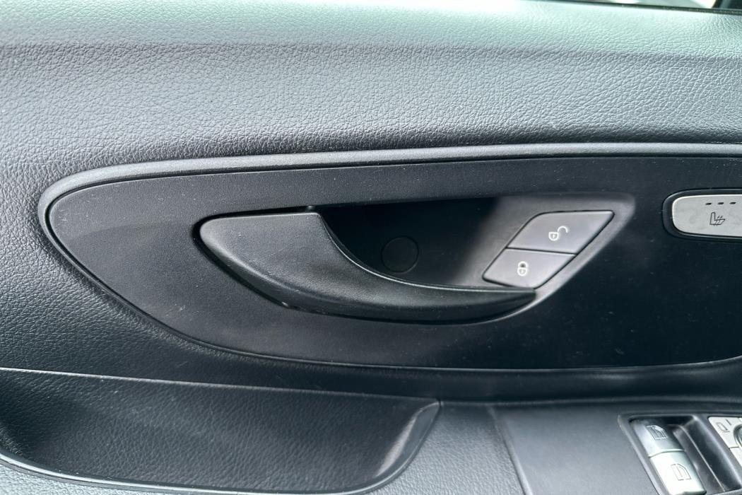 MERCEDES-BENZ Vito 2020