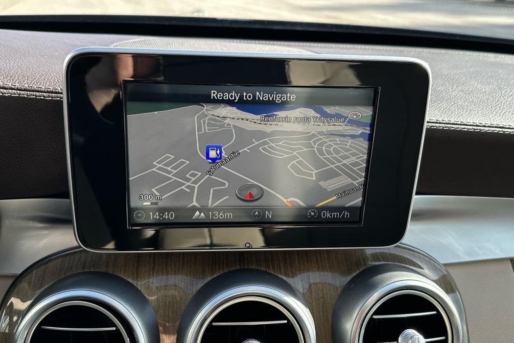 MERCEDES-BENZ C 2016