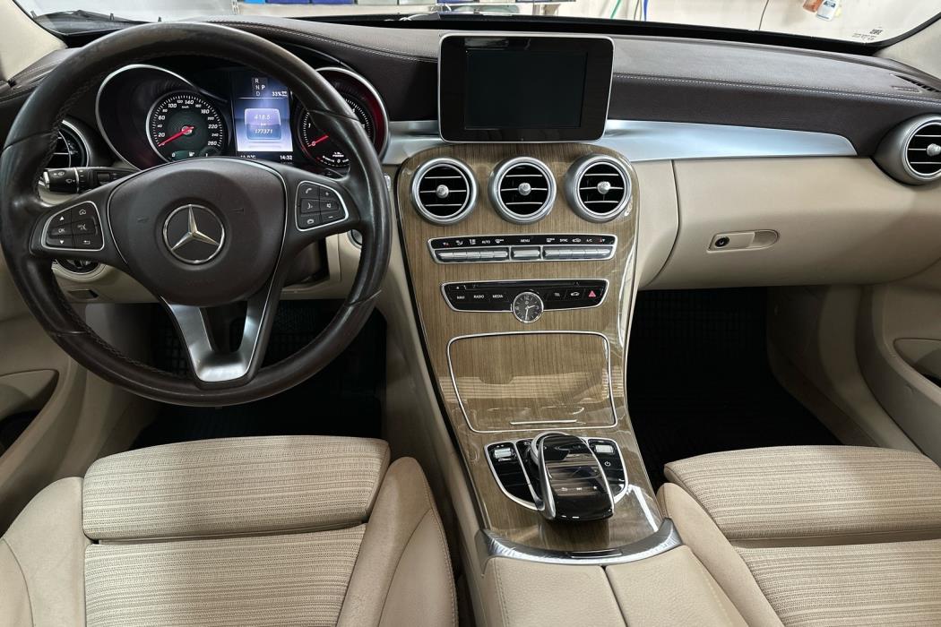 MERCEDES-BENZ C 2016