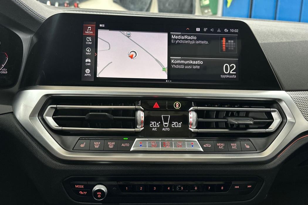 BMW 330 2019