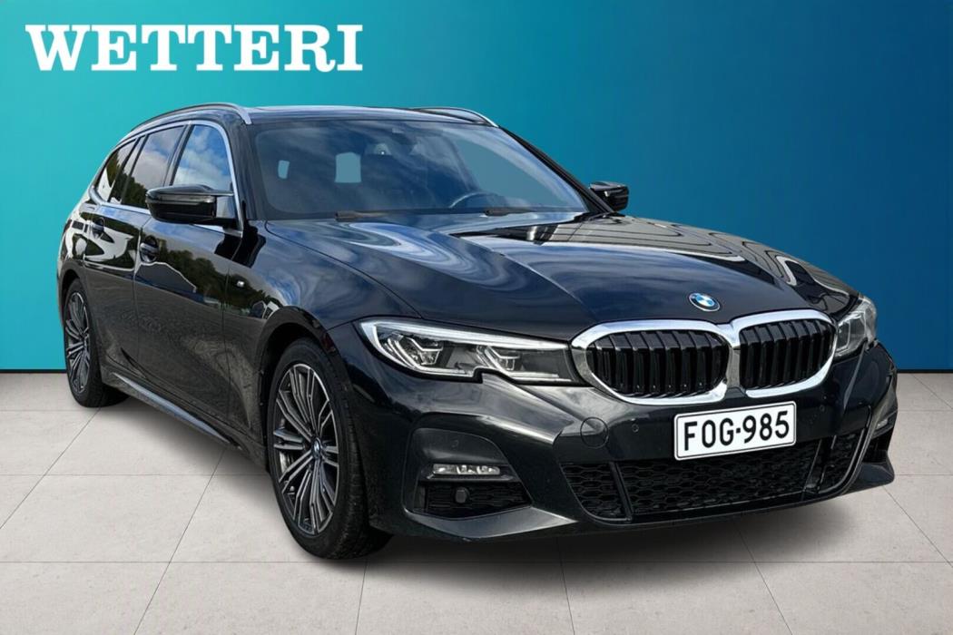 BMW 330 2019