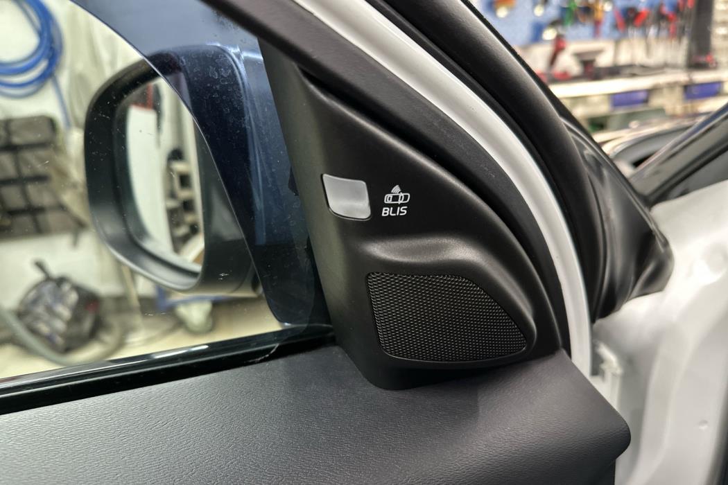 VOLVO V70 2012