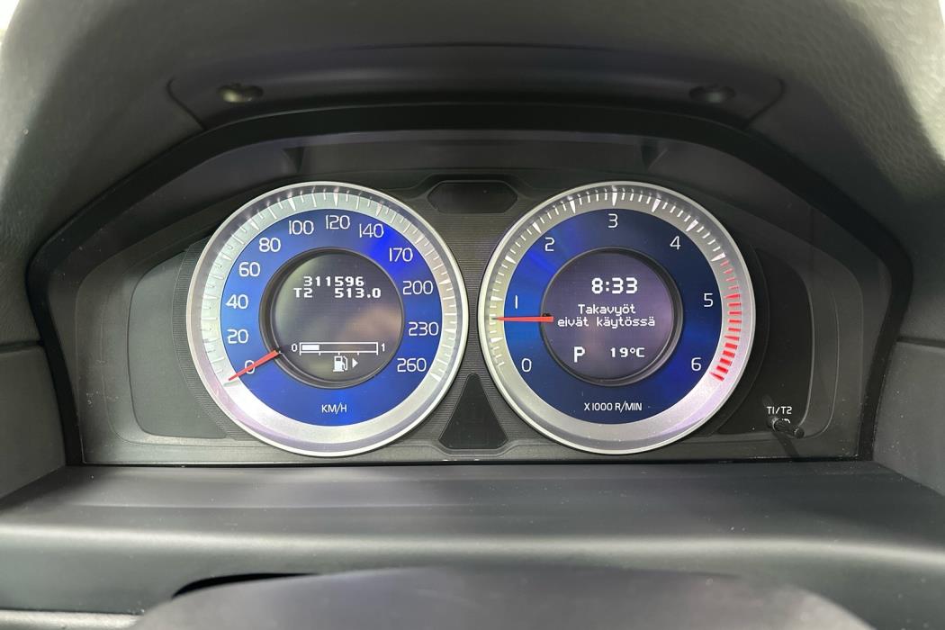 VOLVO V70 2012