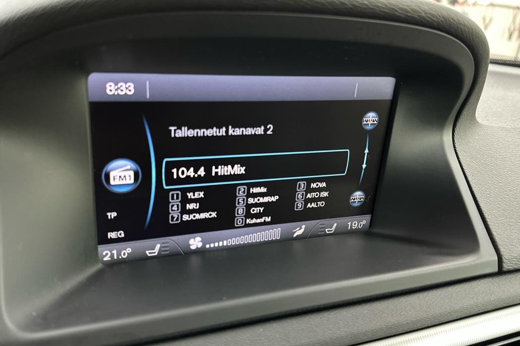 VOLVO V70 2012