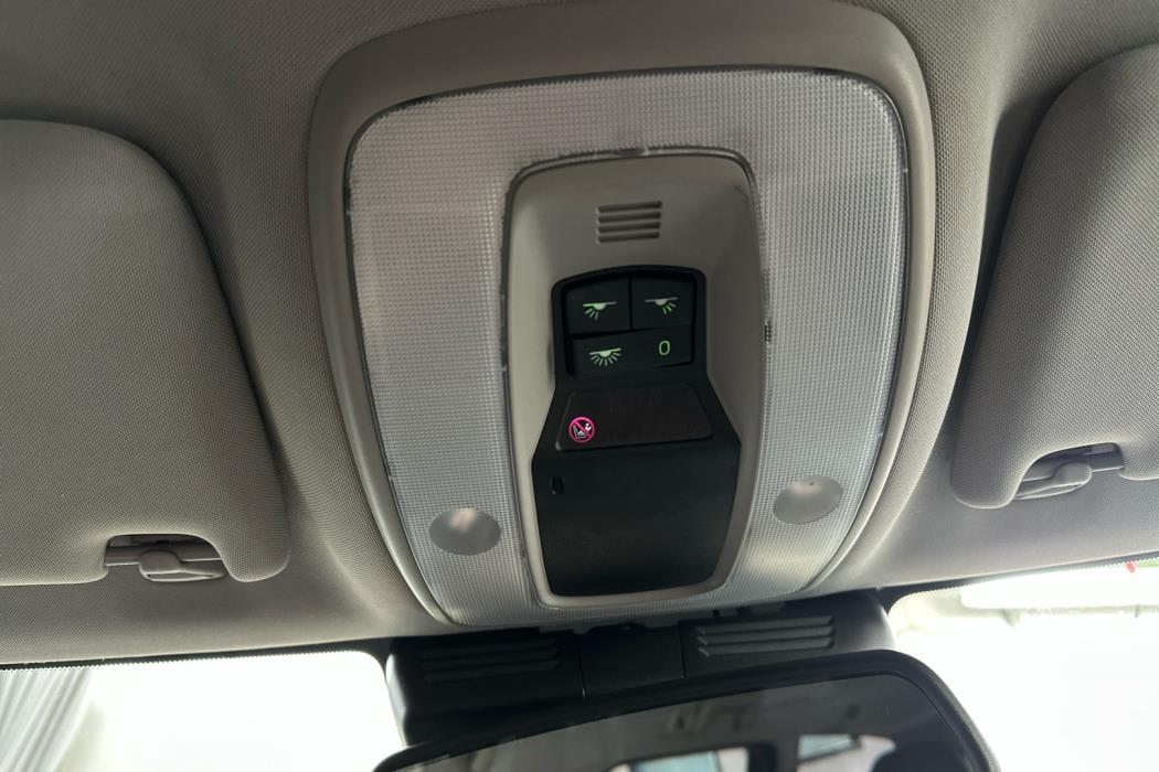 VOLVO V70 2012