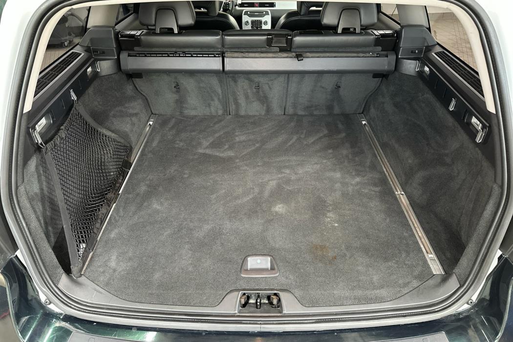 VOLVO V70 2012