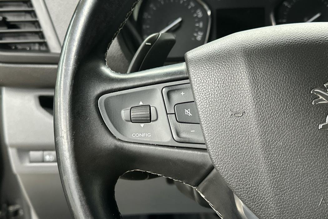 PEUGEOT Expert 2022
