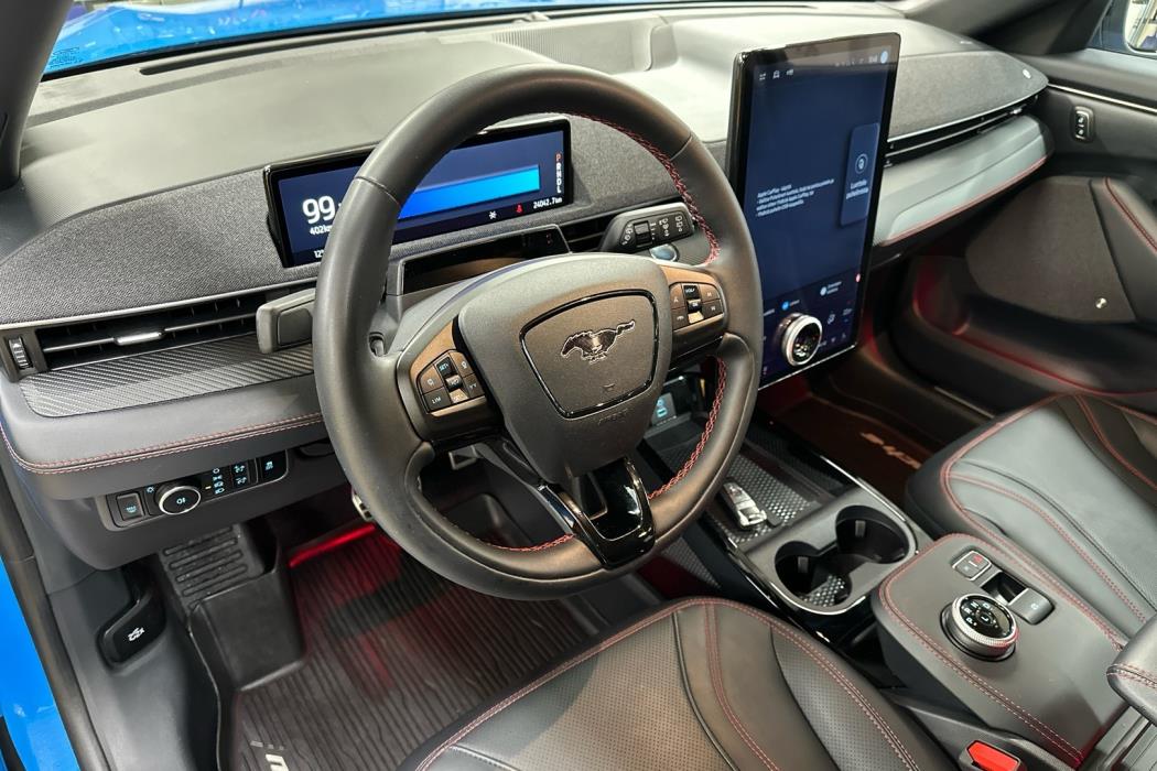 FORD Mustang Mach-E 2024