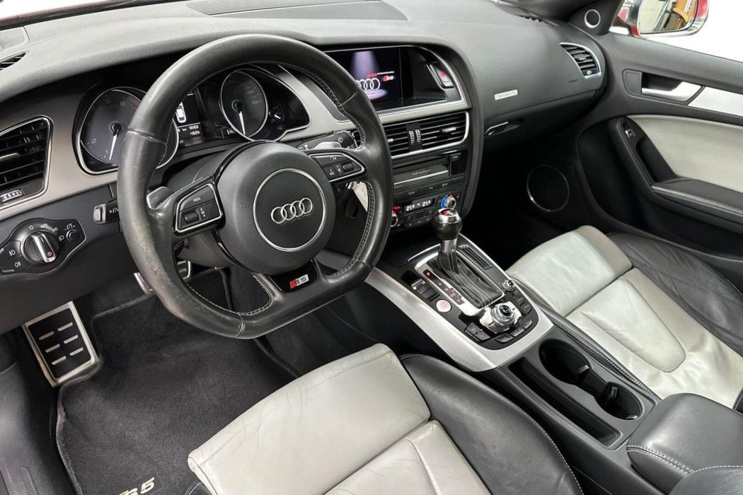 AUDI S5 2011