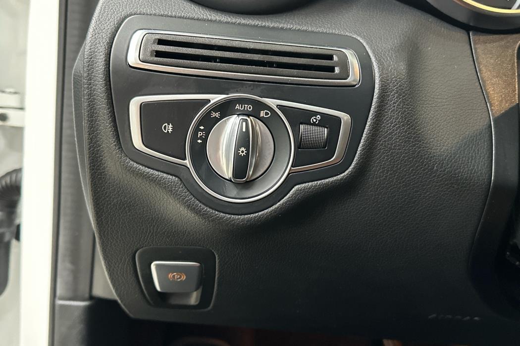 MERCEDES-BENZ C 2020