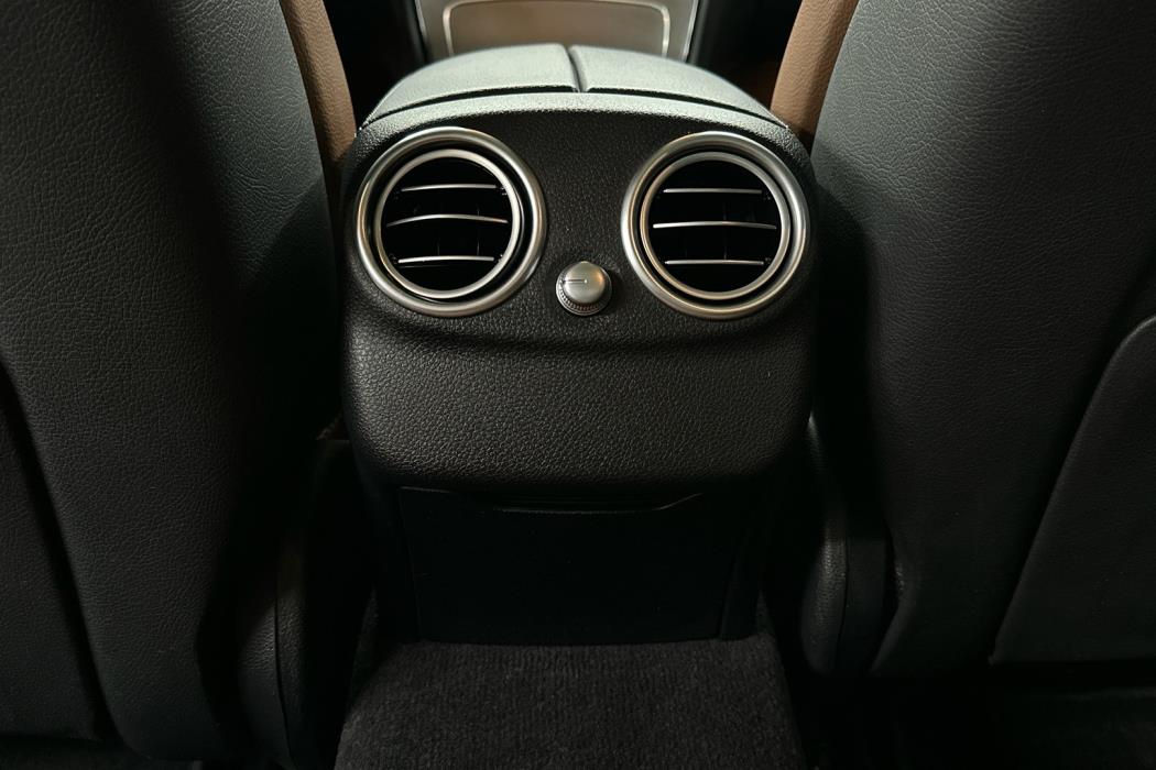 MERCEDES-BENZ C 2020