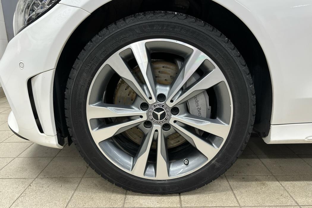 MERCEDES-BENZ C 2020