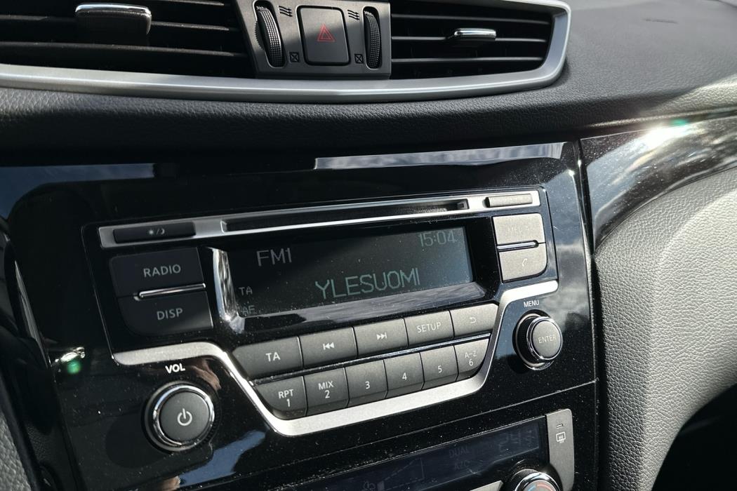 NISSAN Qashqai 2015