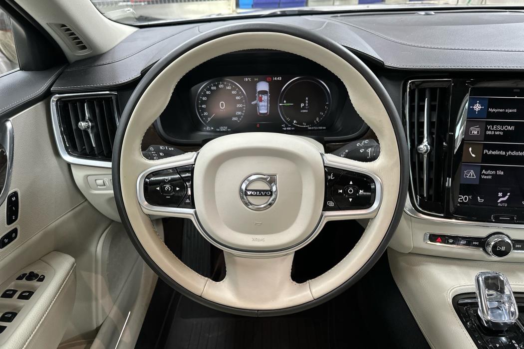 VOLVO V90 2019