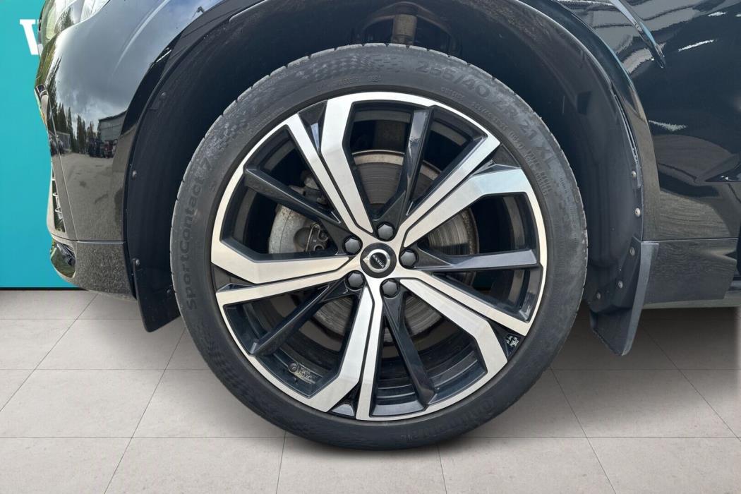 VOLVO XC60 2023