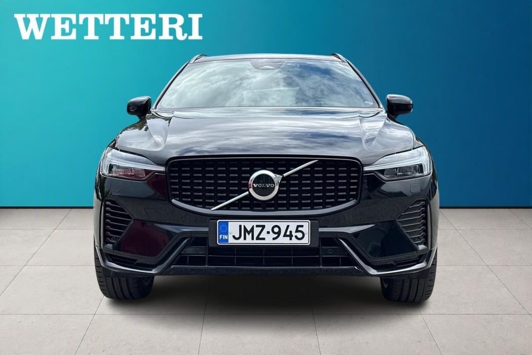 VOLVO XC60 2023