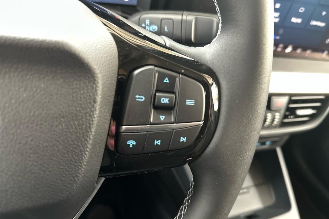 FORD Tourneo Courier 2025