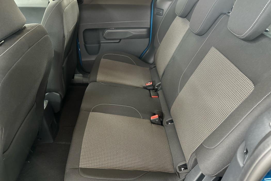 FORD Tourneo Courier 2025