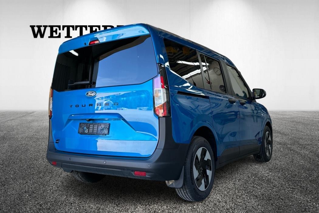FORD Tourneo Courier 2025