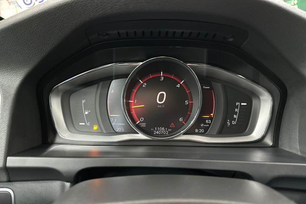 VOLVO V60 2018