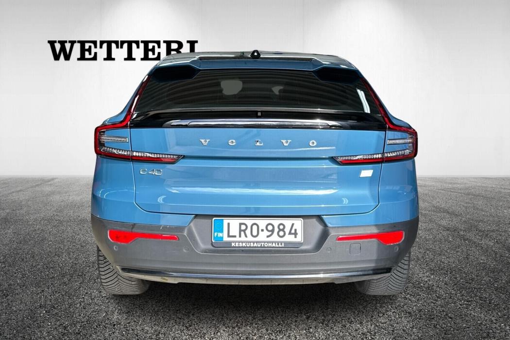 VOLVO C40 2023