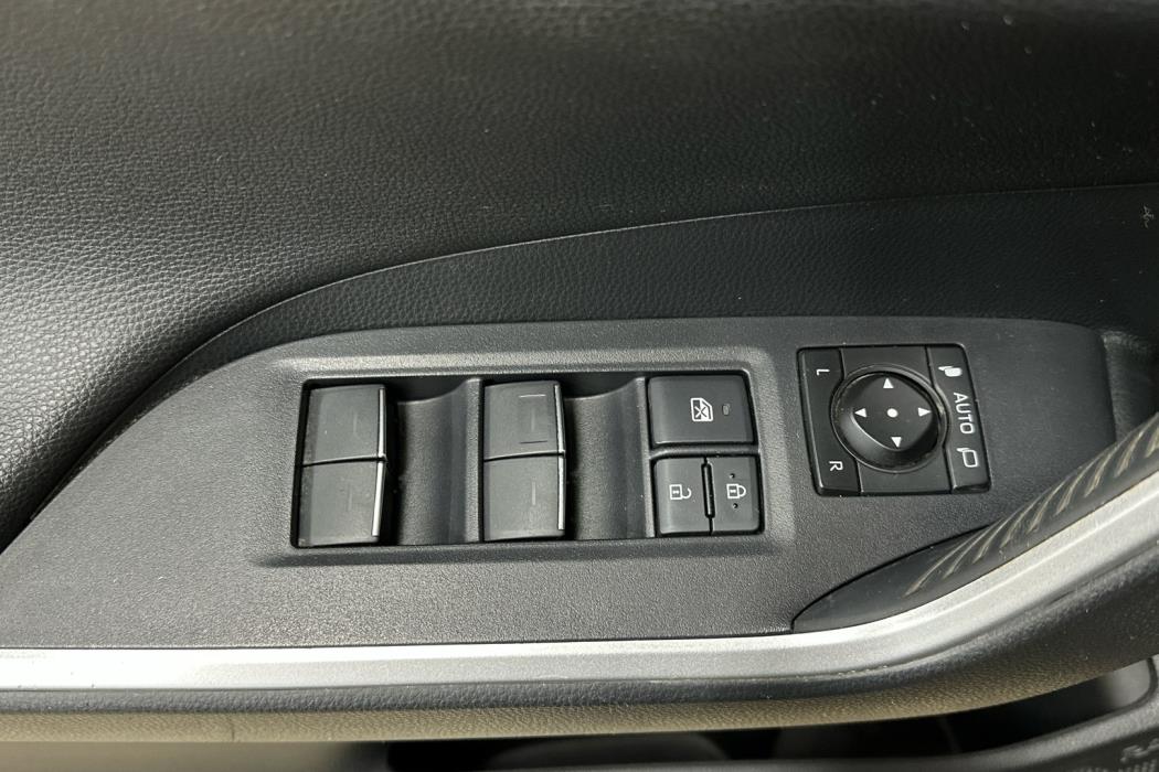 TOYOTA RAV4 Plug-in 2023