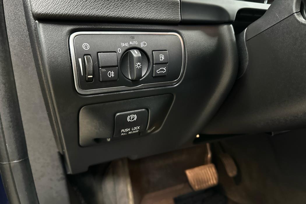 VOLVO V60 2014