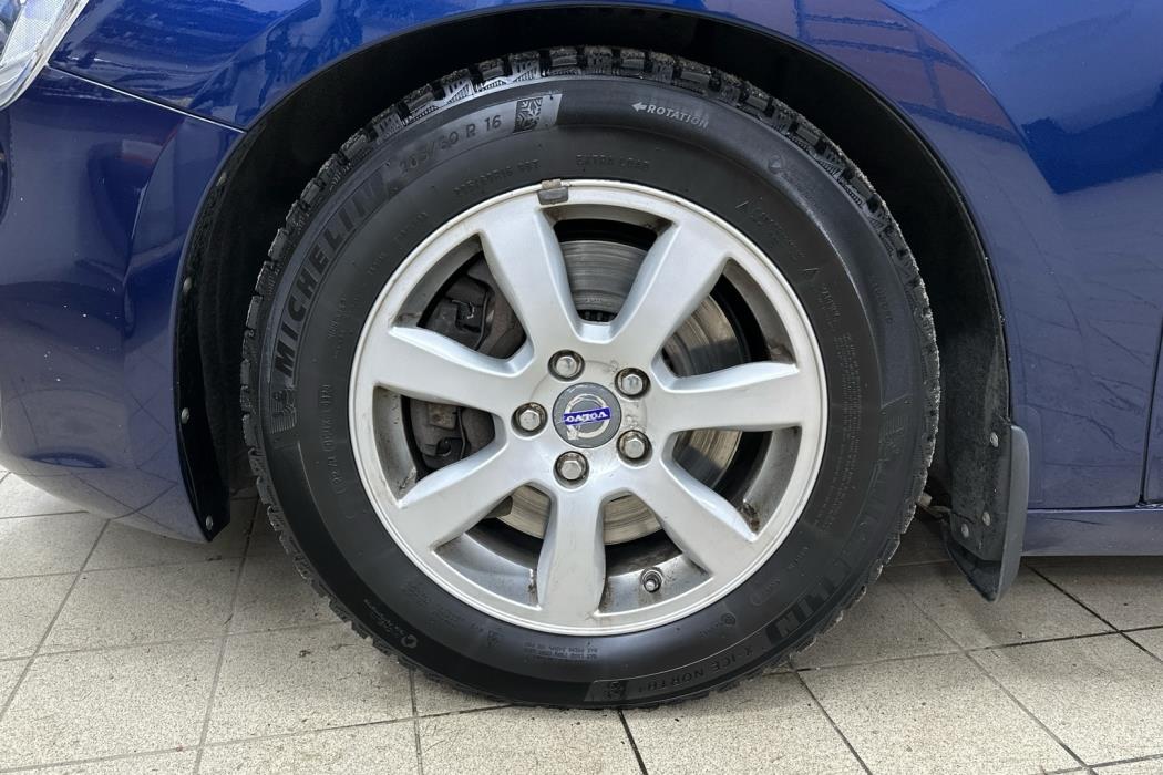 VOLVO V60 2014