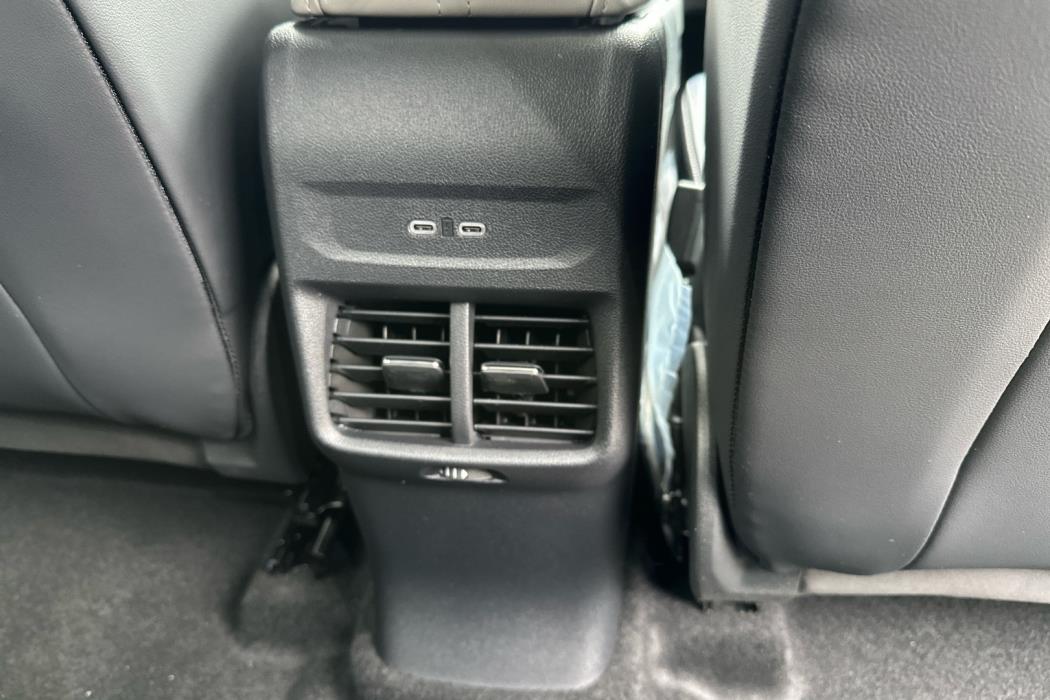 FORD Explorer 2026