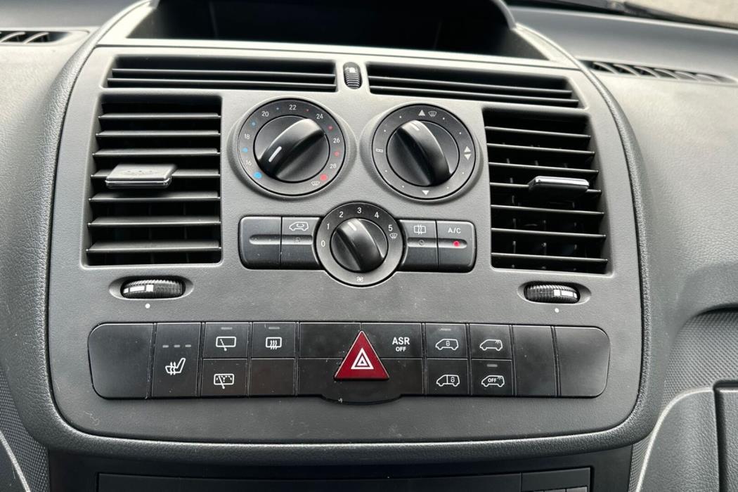 MERCEDES-BENZ Vito 2012