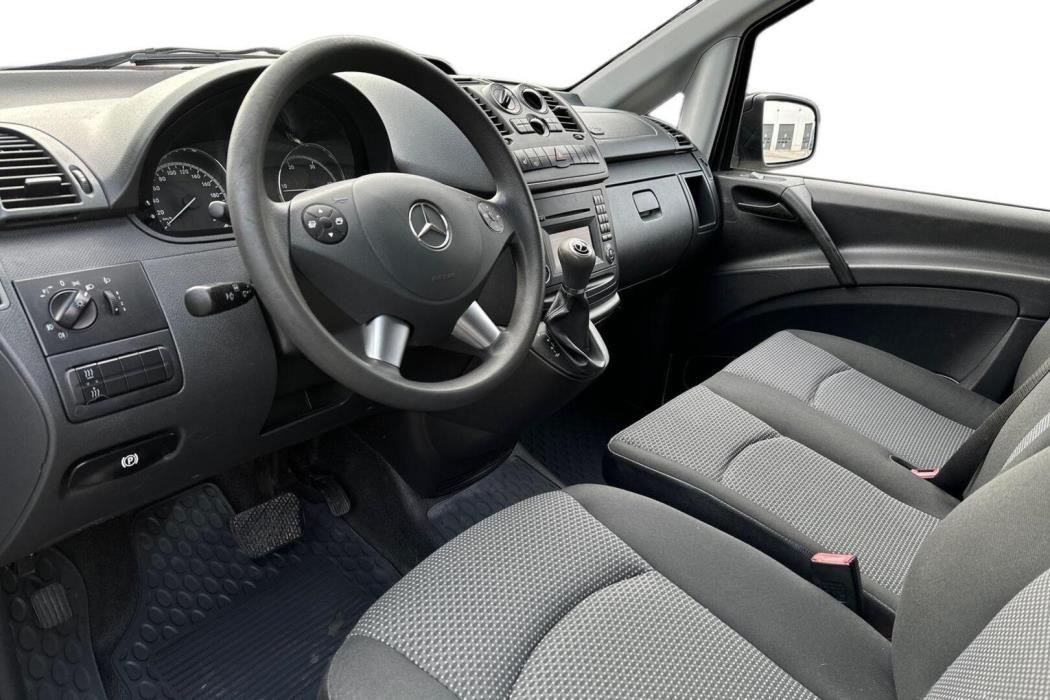 MERCEDES-BENZ Vito 2012