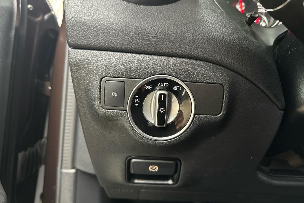MERCEDES-BENZ GLA 2018