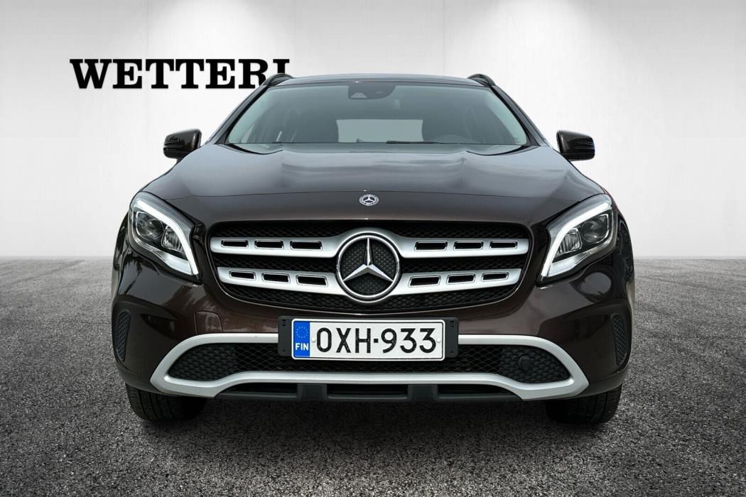 MERCEDES-BENZ GLA 2018