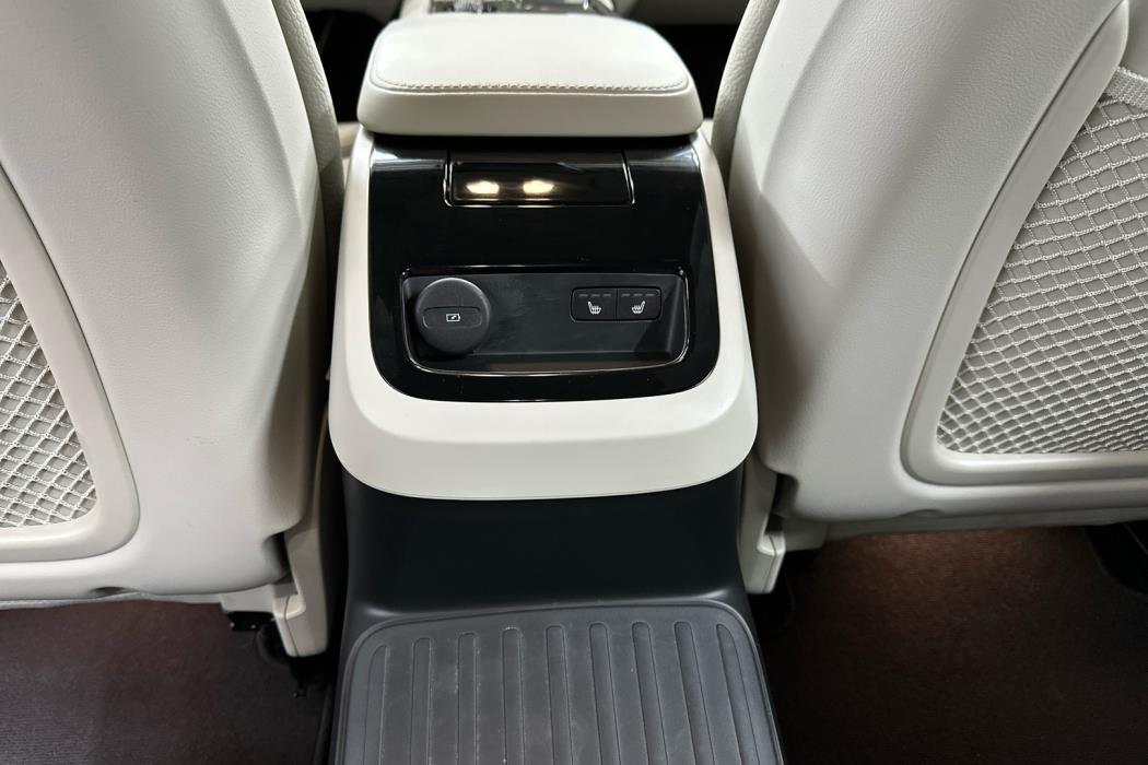VOLVO V60 2023