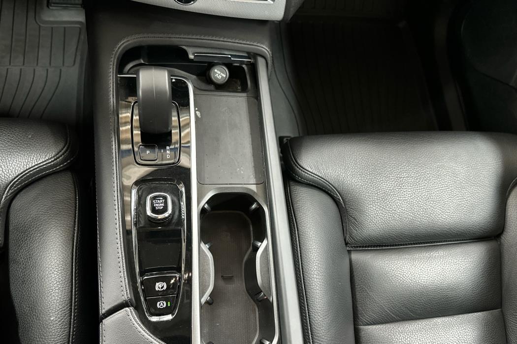 VOLVO XC90 2023