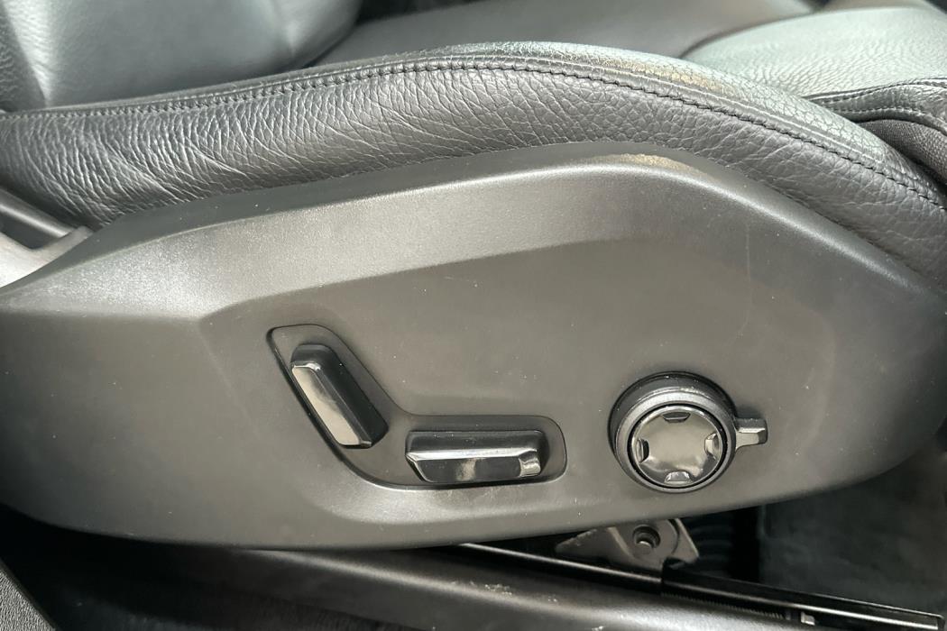 VOLVO XC90 2023