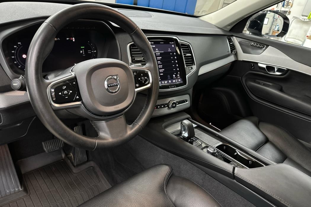 VOLVO XC90 2023