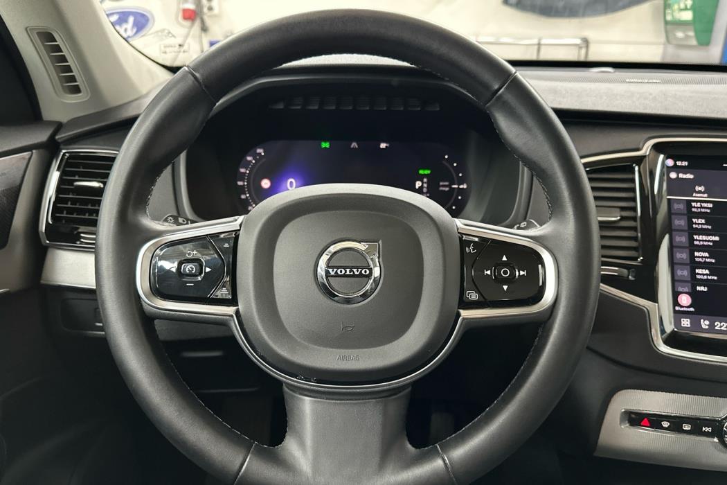 VOLVO XC90 2023