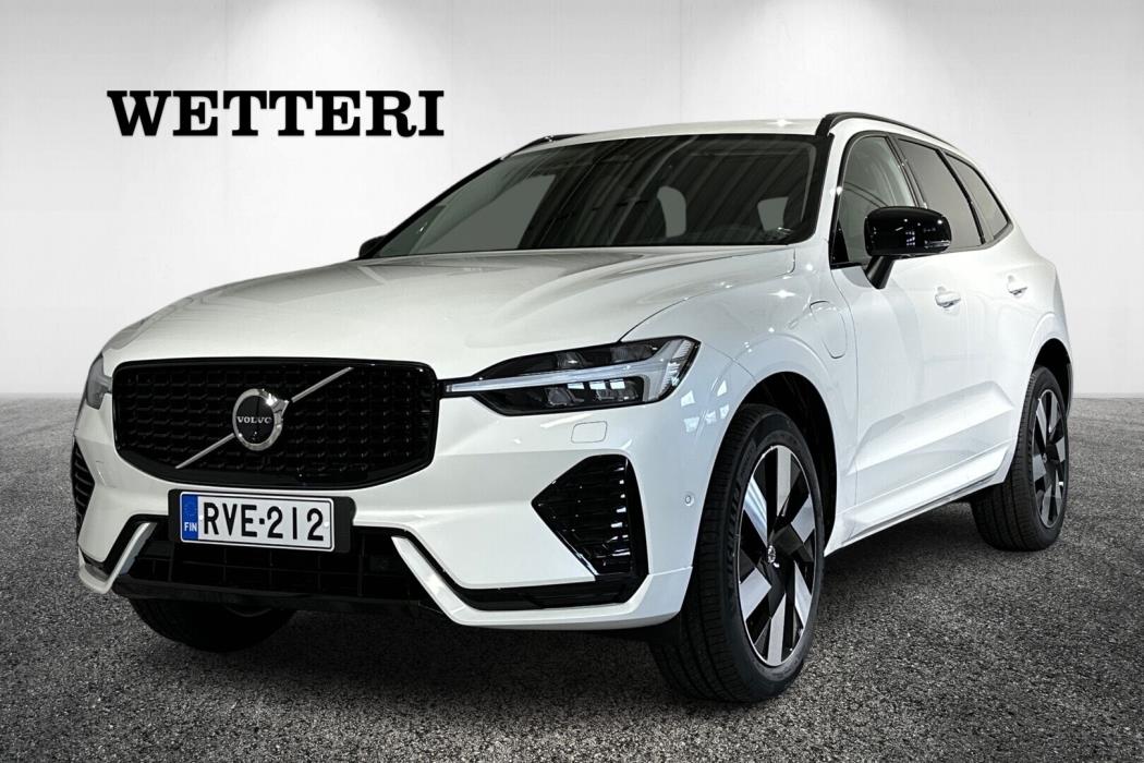 VOLVO XC60 2023