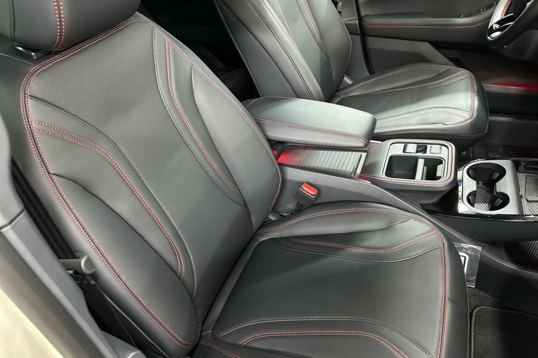 FORD Mustang Mach-E 2026