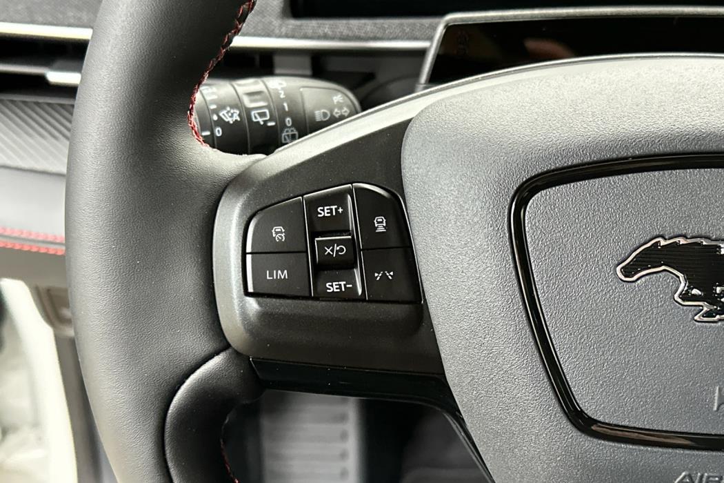 FORD Mustang Mach-E 2025