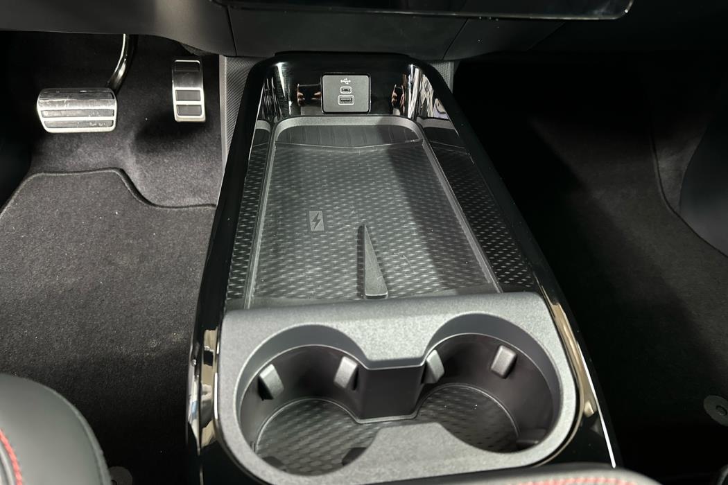 FORD Mustang Mach-E 2025