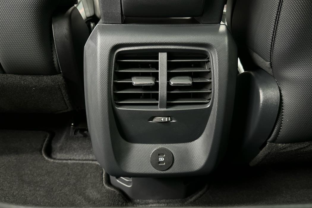 FORD Mustang Mach-E 2025