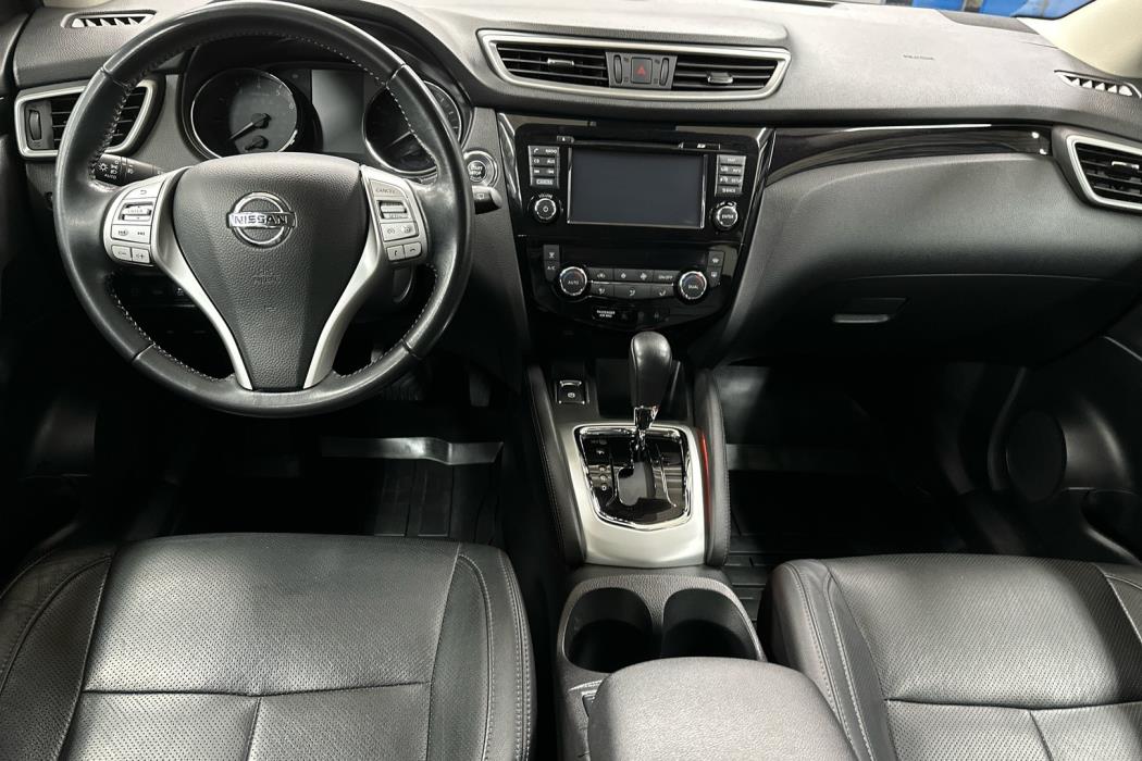 NISSAN Qashqai 2017