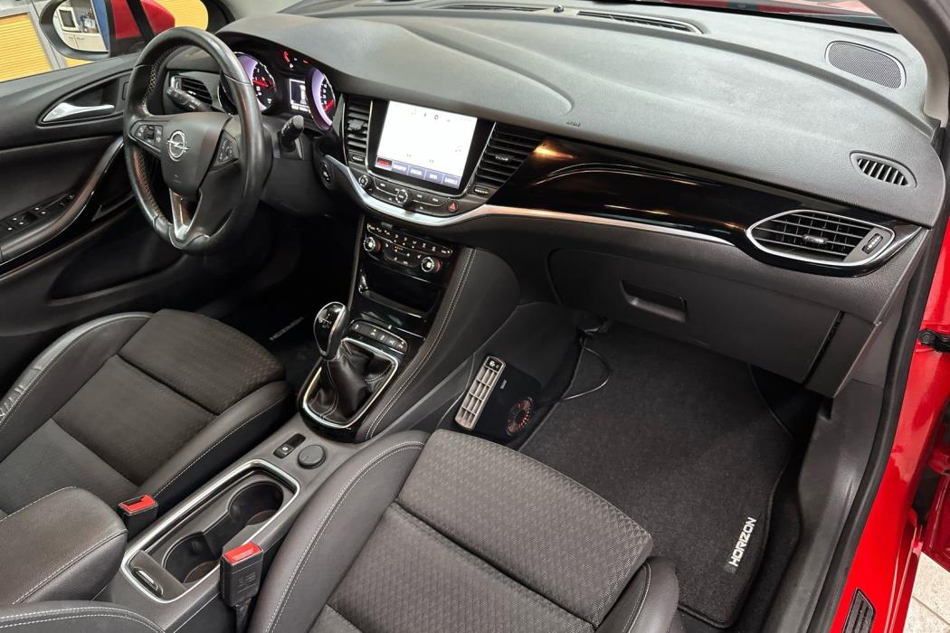 OPEL Astra 2017