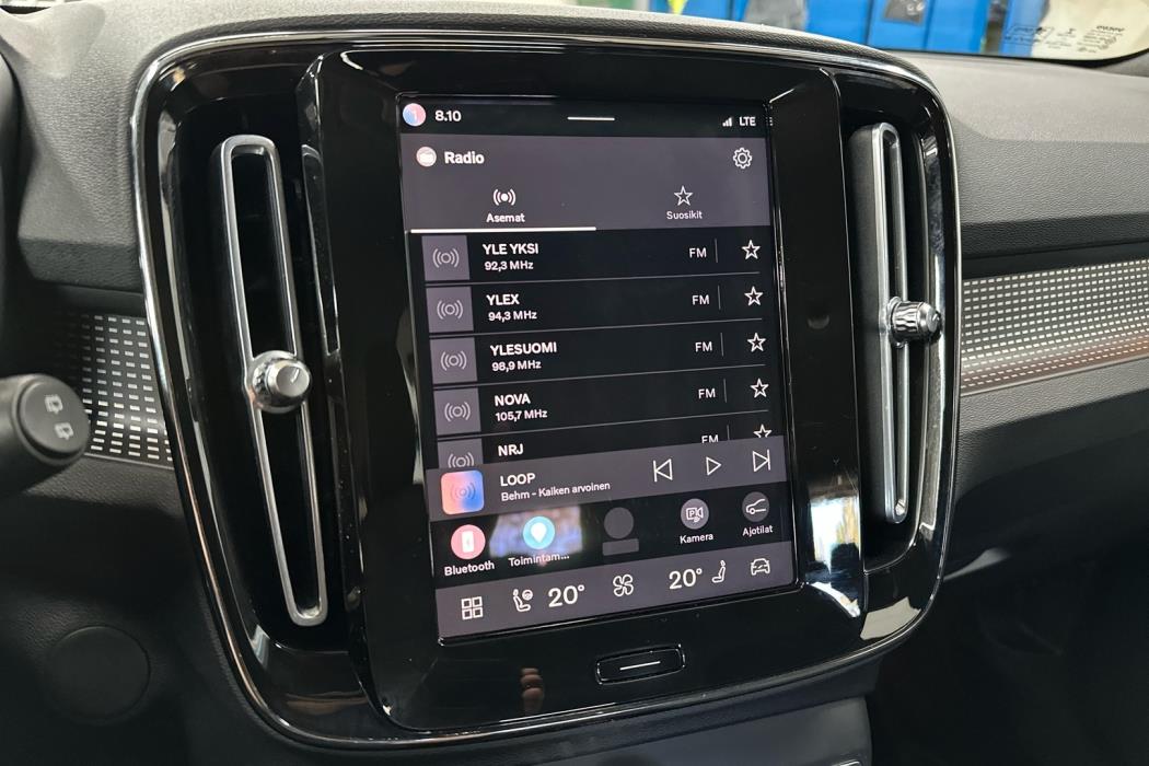 VOLVO XC40 2022